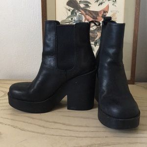Steve Madden Chunky Black Boot Booties